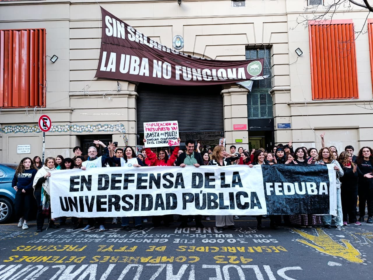 onda en defensa de la universidad pública.
